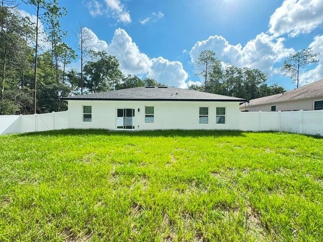 Building Photo - 10290 N Biscayne Dr