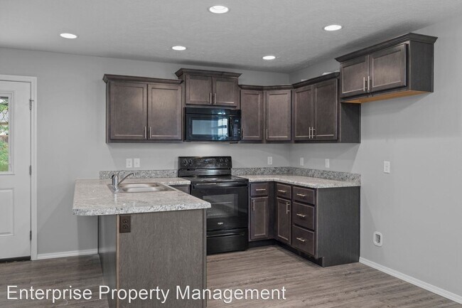 Building Photo - 3 br, 2 bath House - 406 E Stone Creek Rd