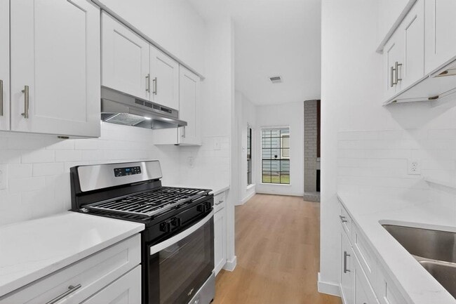 Building Photo - 11306 Nicole Cove