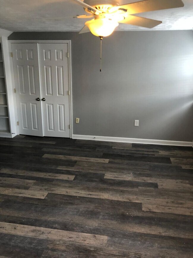 Building Photo - 3 bedroom 2 bath Home in Alburtis