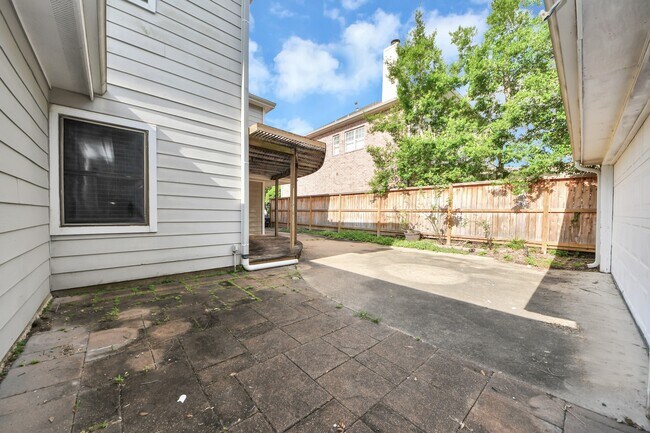 Building Photo - 3912 Ruskin St