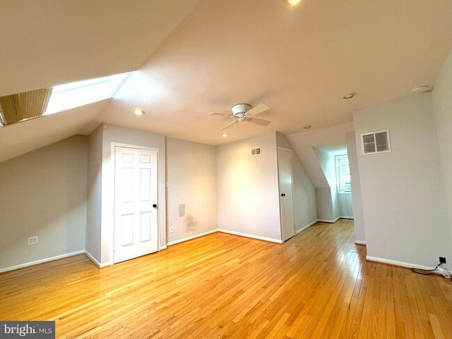 Building Photo - 1318 Dewitt Ave