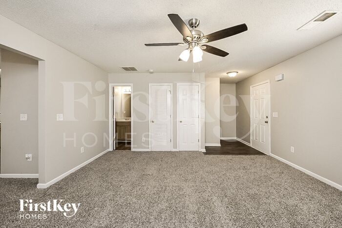 Building Photo - 409 Kendall Ln