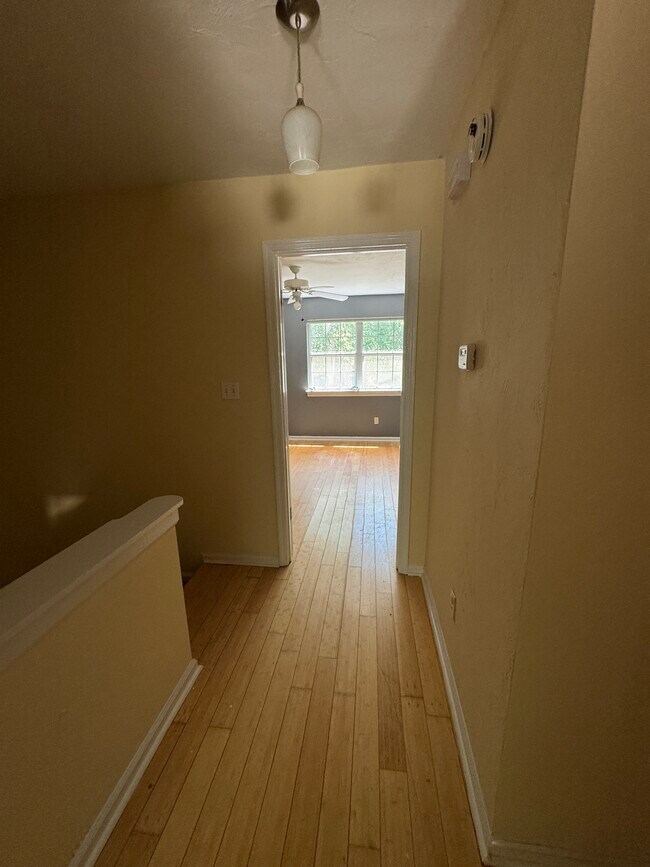 entrance to master bedroom - 494 Teal Ln