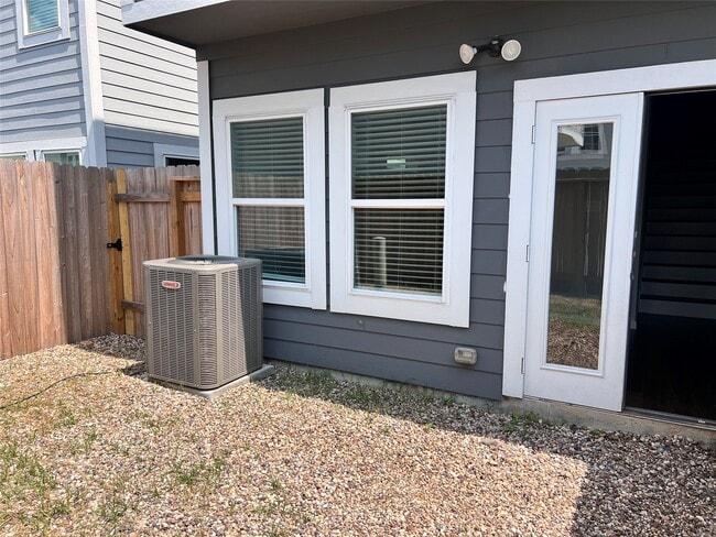 Building Photo - 4936 Dalhart Dr
