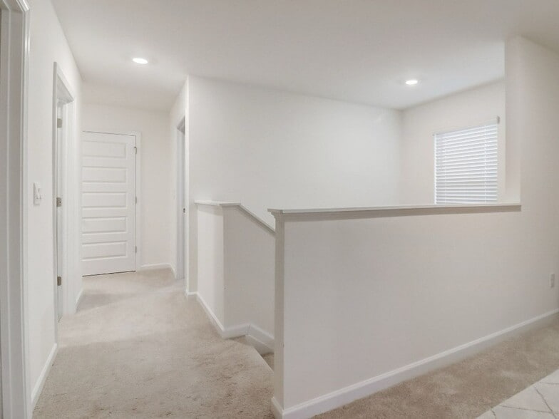 Building Photo - 133 Grafton St