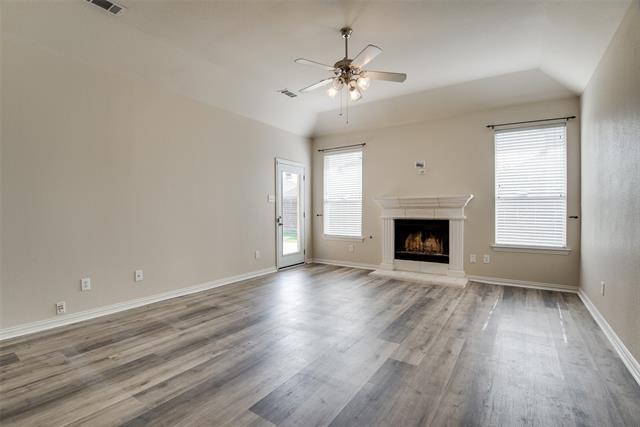 Building Photo - 2316 Collin Dr