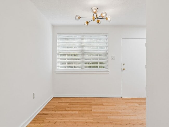 Building Photo - 65 Faris Cir