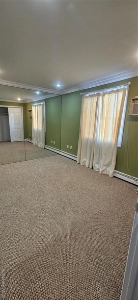 Building Photo - 558 Lincoln Blvd