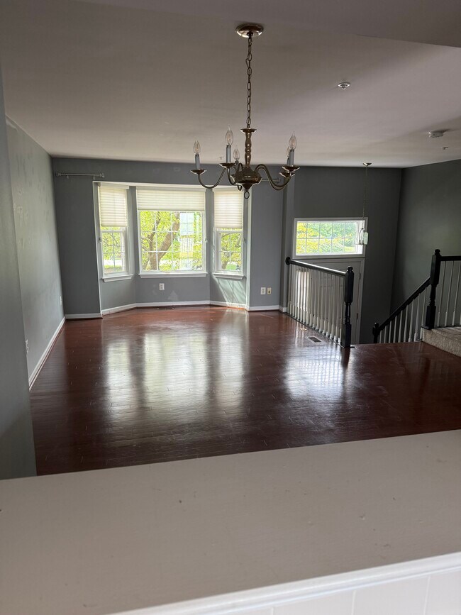 Building Photo - 7941 River Rock Way