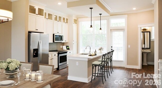 Building Photo - 17014 Fairmount Way