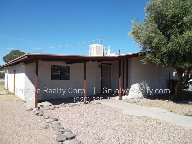 Primary Photo - 2442 S Edmondson Ave