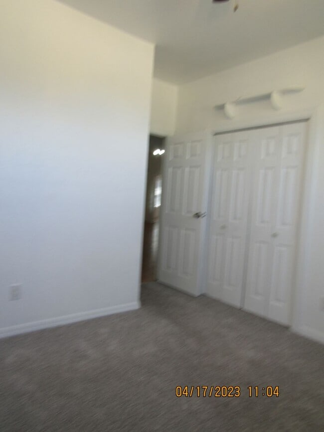 Building Photo - 4104 SW Wendy Dr
