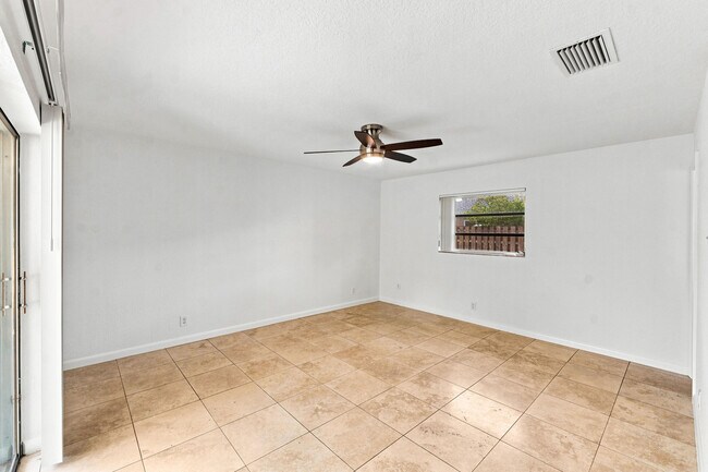 Building Photo - 3310 NW 90th Ave