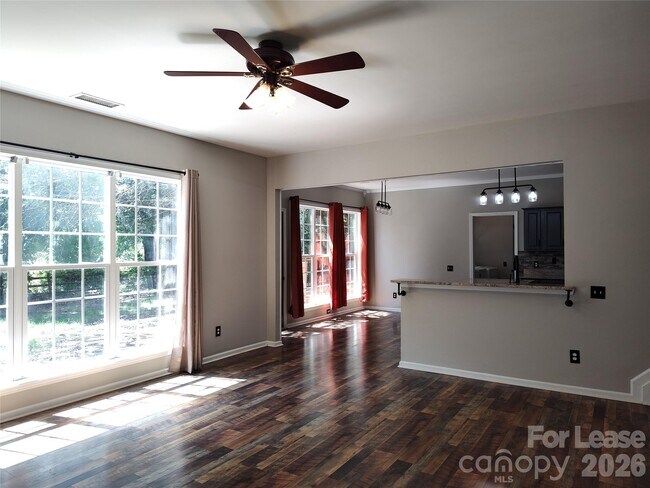Building Photo - 4018 Manor House Dr