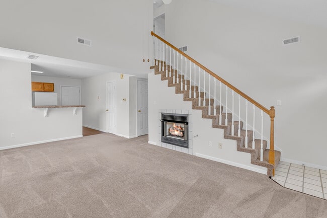 Building Photo - 5015 CARRIE RIDGE Dr