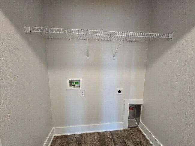 Building Photo - 1526 Farragut Way