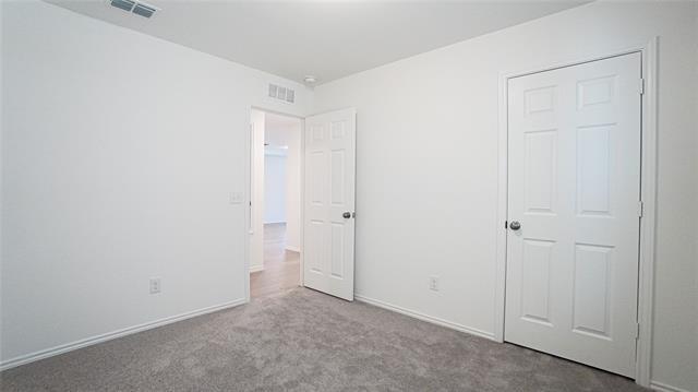 Building Photo - 2043 Pleasant Knoll Cir