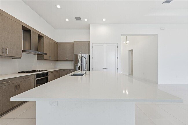 Building Photo - 9971 Migration Pt