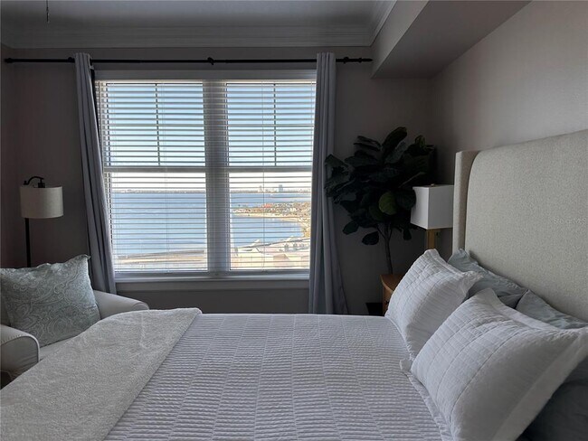 Building Photo - 345 Bayshore Blvd