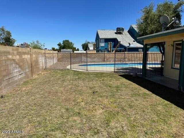 Building Photo - 1200 W Shawnee Dr