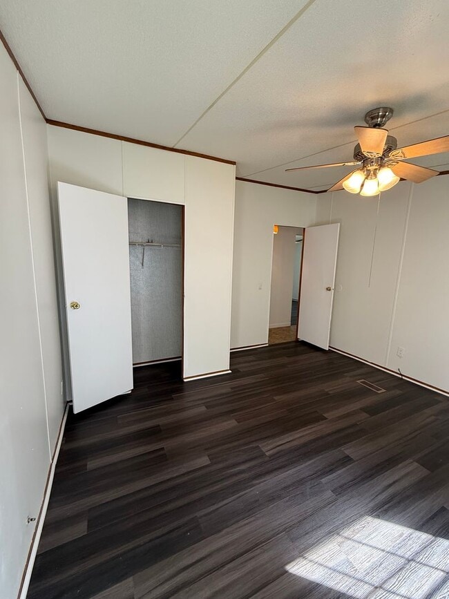 Building Photo - 4-Bedroom Home for Lease | Benton, LA 7100...