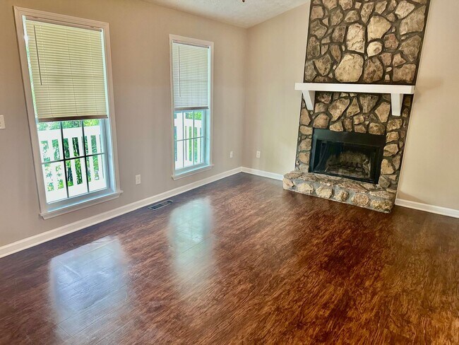 Building Photo - Douglasville-Paulding County Rental