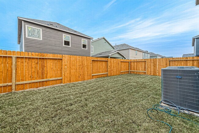 Building Photo - 8014 Fijian Cypress Dr