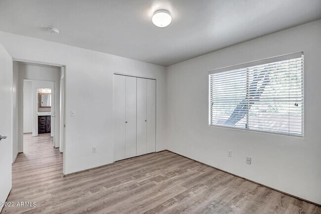 Bedroom - 39013 N Habitat Cir