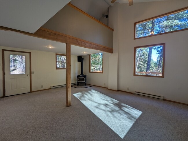 Building Photo - 286 Antler Rdg Rd