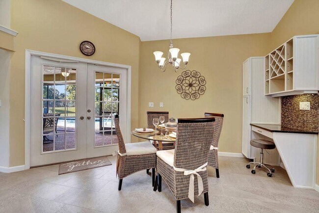 Building Photo - 14148 Paddock Dr