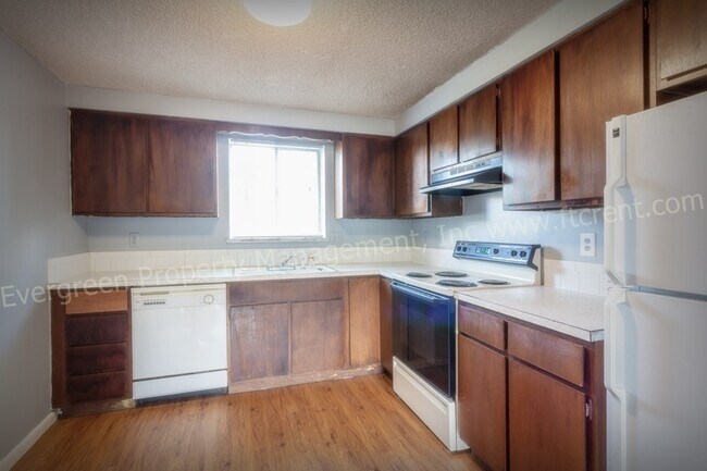 Building Photo - 2939 Glendale Dr