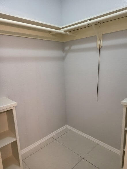 Building Photo - 2401 S Jackson Rd