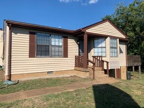 Building Photo - 3311 Chesapeake Cir