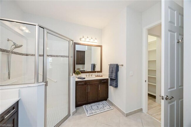 Building Photo - 13441 Coronado Dr