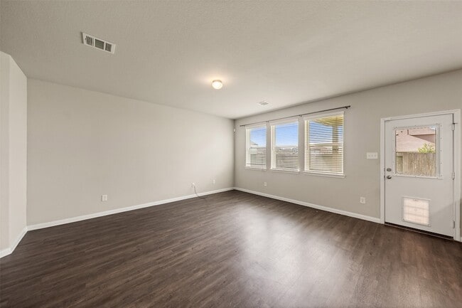 Building Photo - 3580 Cannon Dr