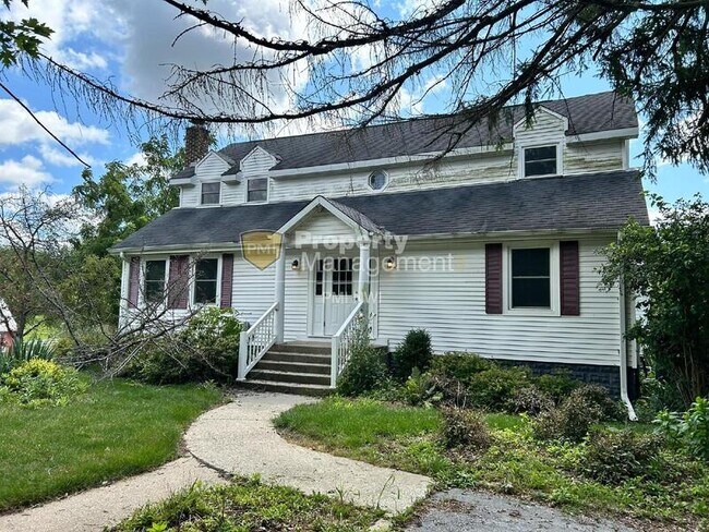 Building Photo - 12419 Cedar Lake Rd