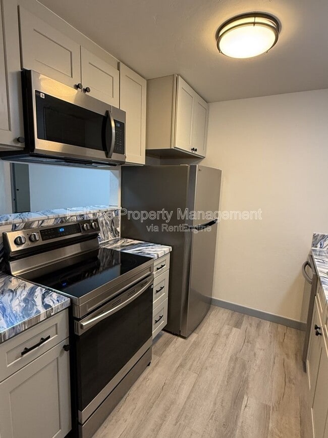 Building Photo - 125 Franklin Park