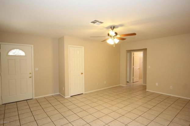 Building Photo - 16202 S Pine St