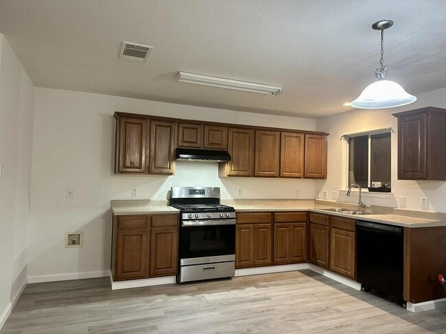 Building Photo - 3305 Etheredge Dr