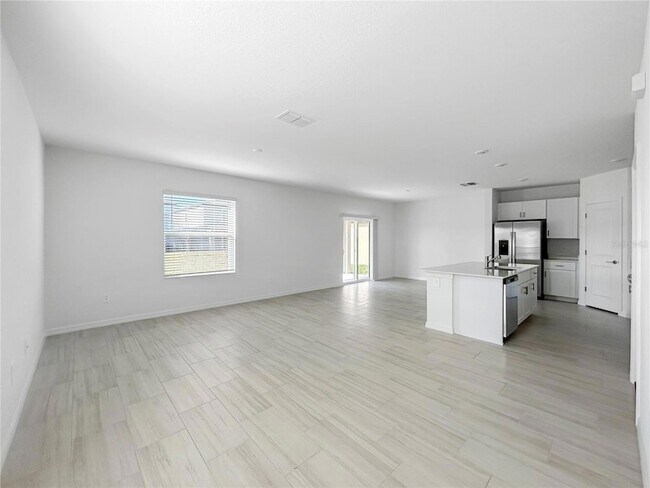 Building Photo - 17600 Shirewood Wy