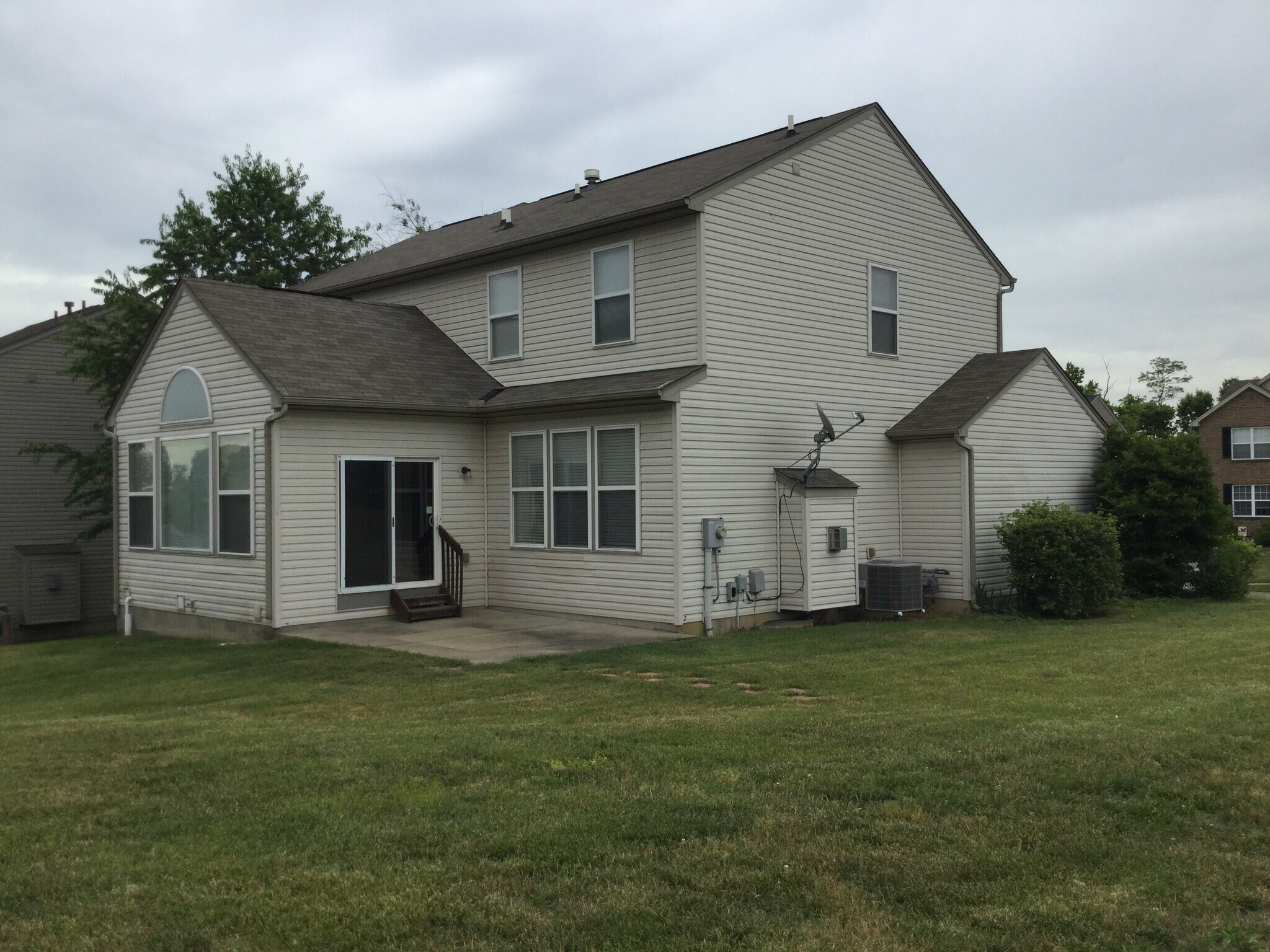 Building Photo - 9868 Codyview Dr