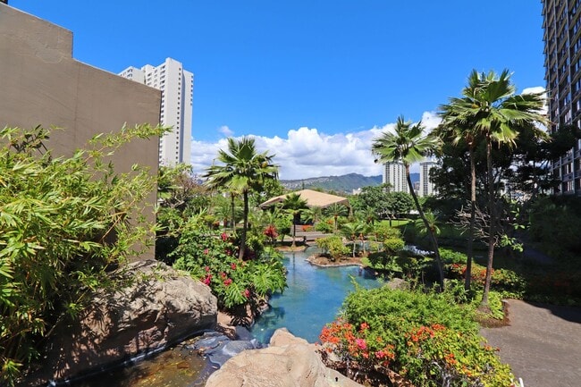 Building Photo - 1 Bedroom unit located in Kukui Plaza