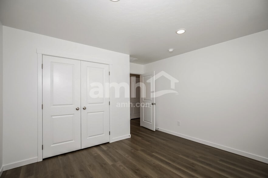 Building Photo - 2934 N Miami Ave