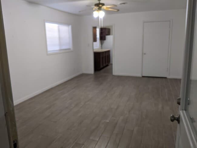 Building Photo - 1301 Sunset Dr