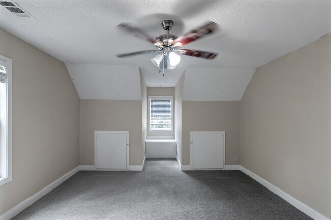 Building Photo - Beautiful 4 Bedrooms + Bonus Room on Nearly 1 Acre in Stockbridge! ?