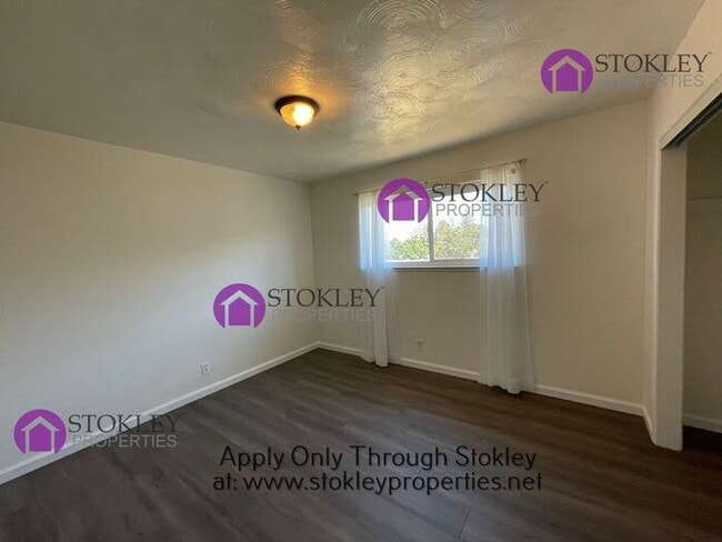 Building Photo - 540 Palms Dr