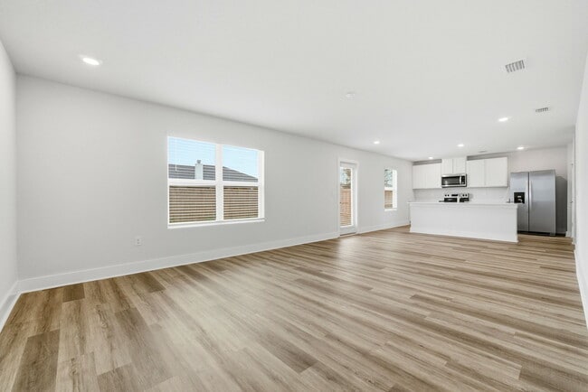 Building Photo - 4932 Valor Ct