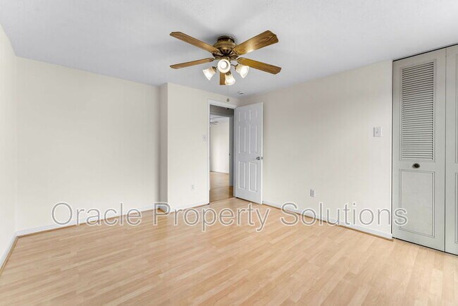 Building Photo - 6634 Dovecote Dr