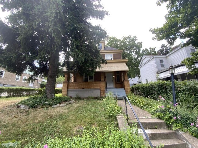 Building Photo - 6 br, 1.5 bath House - 144 Linnview Avenue